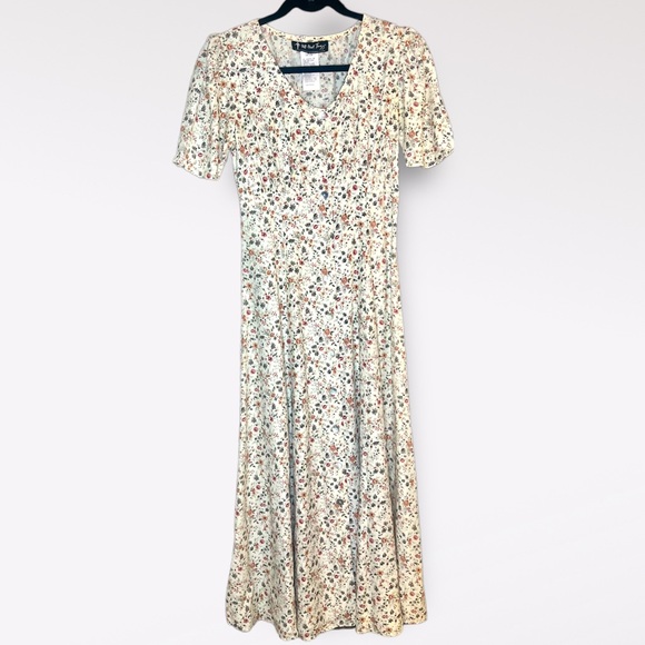 All that Jazz Dresses & Skirts - Vintage Cottagecore Button Front Midi Dress from All that Jazz w/ Free Purse!